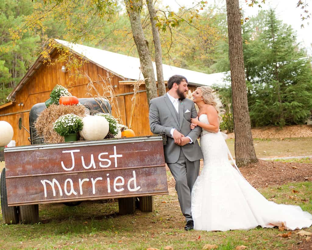 Inexpensive rustic wedding venues in Georgia
