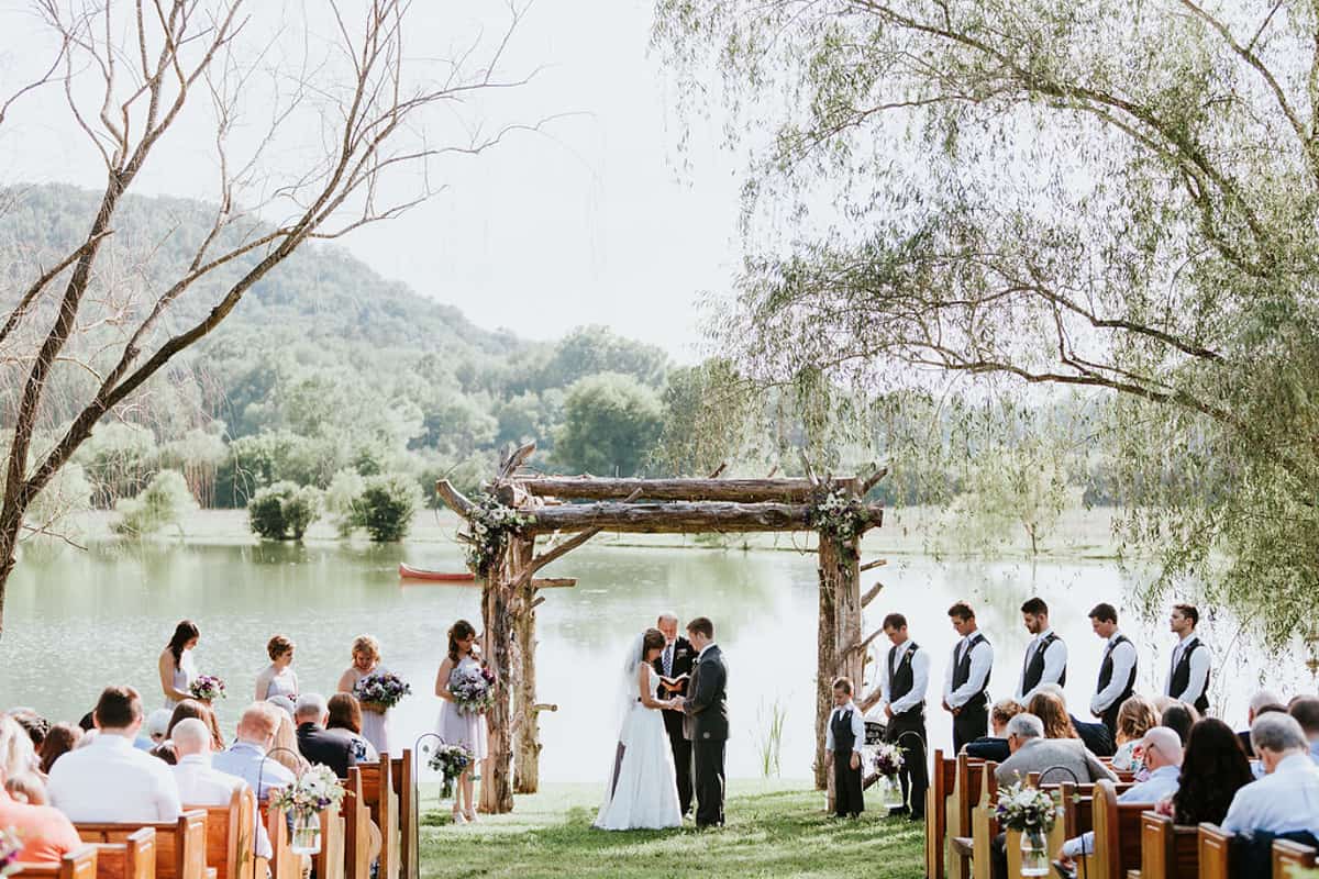 Vintage Weddings Venue in Georgia | Lakeside Wedding Venue